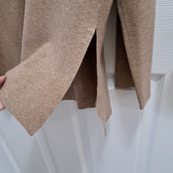 Splendid Sweater V-Neck Camel Tan Neutral Colour Women's Small Tunic Knit Top - Picture 10 of 16